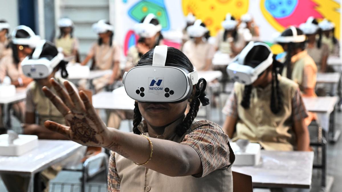 Coimbatore Corporation brings virtual reality to schools for interactive learning
